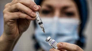 Une dose du vaccin Pfizer dans un centre de vaccination. PHOTO D'ILLUSTRATION