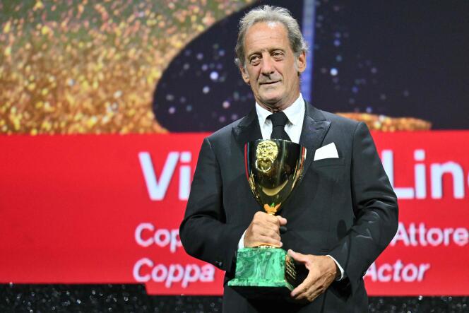 L’acteur français Vincent Lindon, après avoir reçu le prix d’interprétation masculine, à Venise, le 7 septembre 2024.